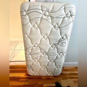 Baby crib mattress